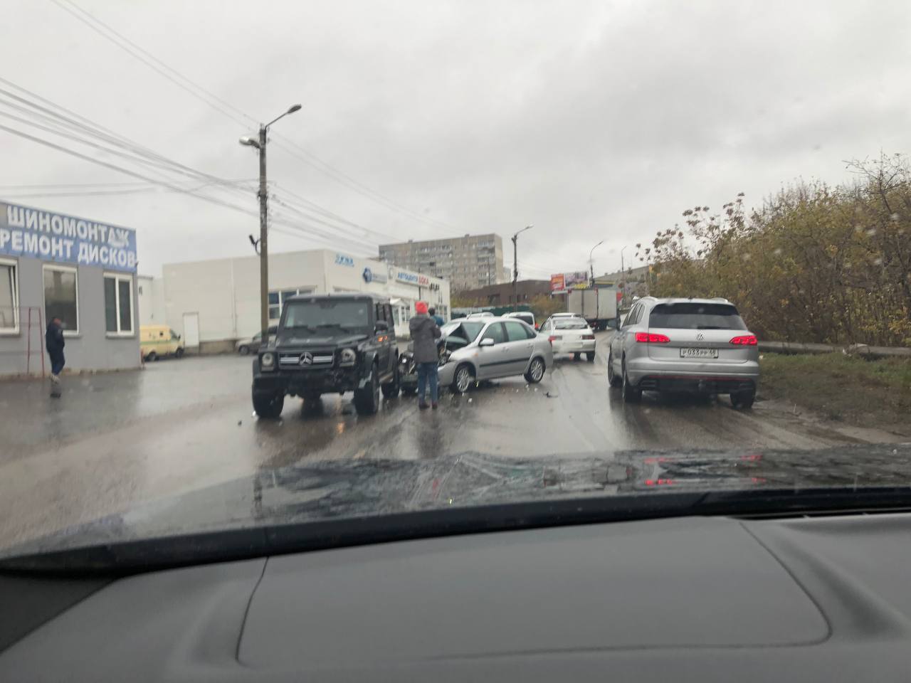 В Тамбове столкнулись две «Гранты» и «Гелик»: есть пострадавшие - ПроТамбов